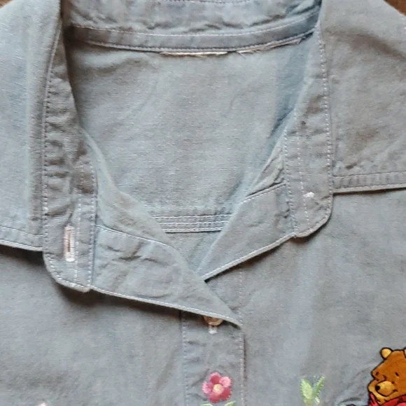 Vintage disney Winnie-the-Pooh shirt - Picture 4 of 4